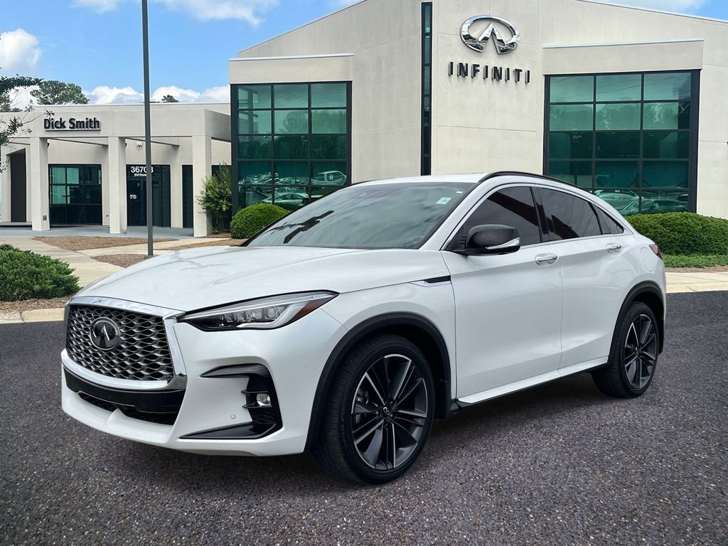 Used 2025 INFINITI QX55 Essential image 3