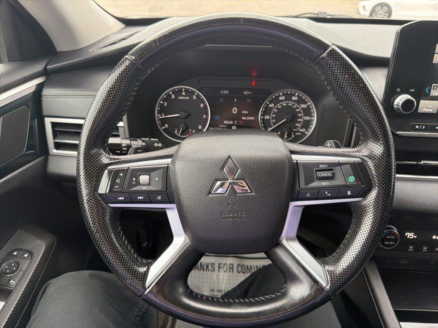 Used 2022 Mitsubishi Outlander SE image 21