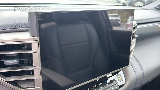New 2026 Toyota Tundra Platinum AWD/4WD image 22