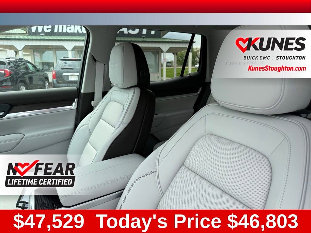 New 2026 GMC Terrain Denali w/ LPO, Black Badging Package AWD/4WD image 27