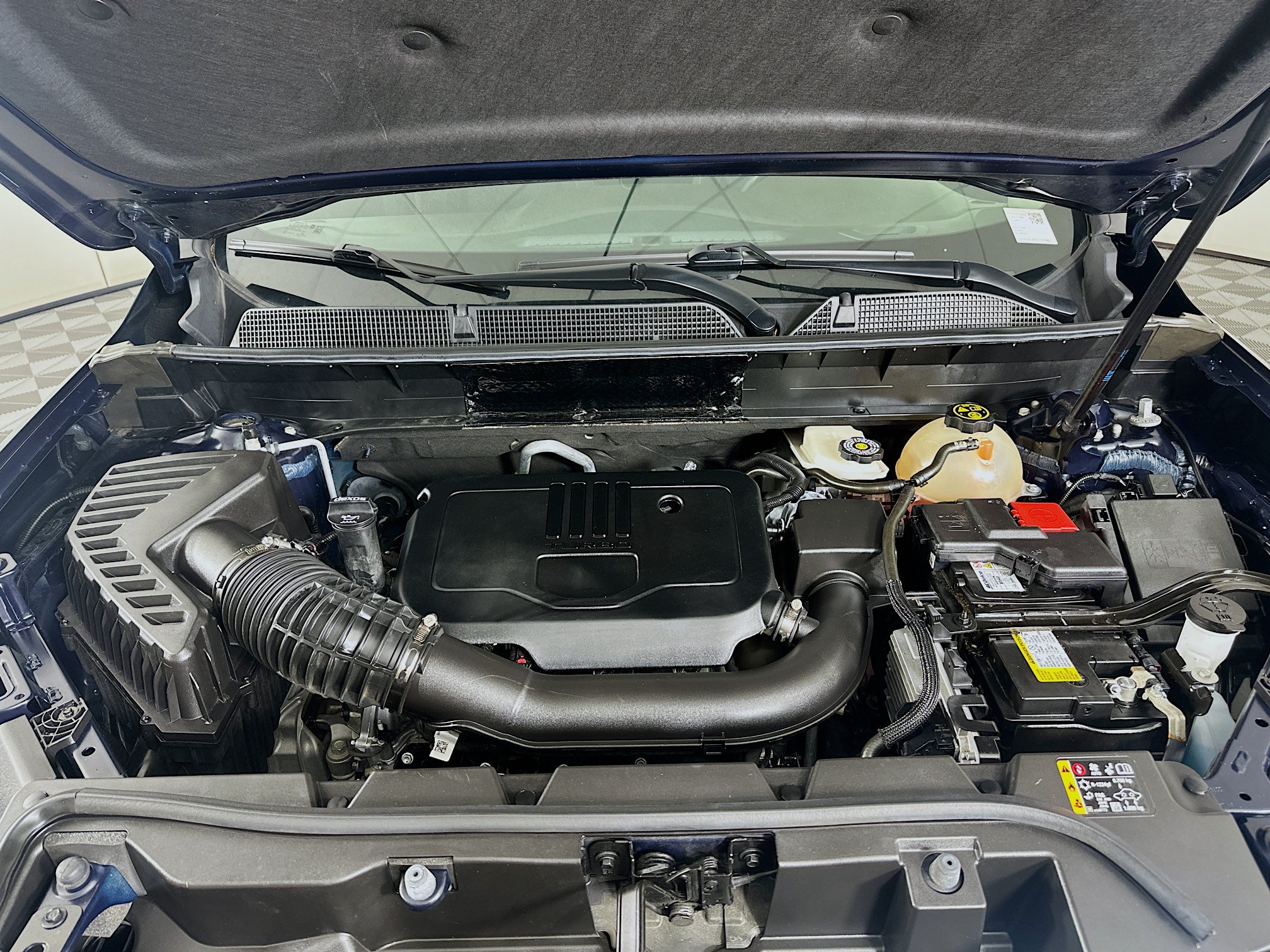 Used 2022 GMC Acadia SLE FWD image 33