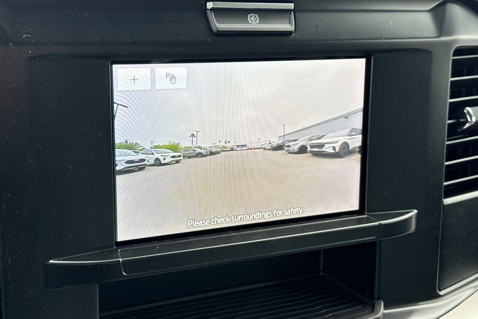 New 2025 Ford F550 4x4 Crew Cab Super Duty image 17