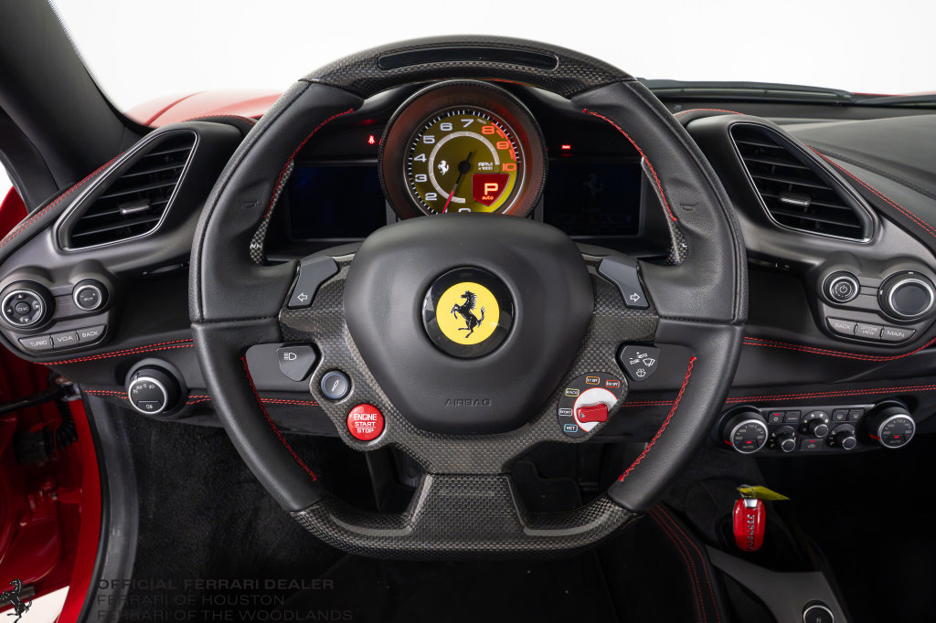 Certified 2017 Ferrari 488 GTB RWD image 11