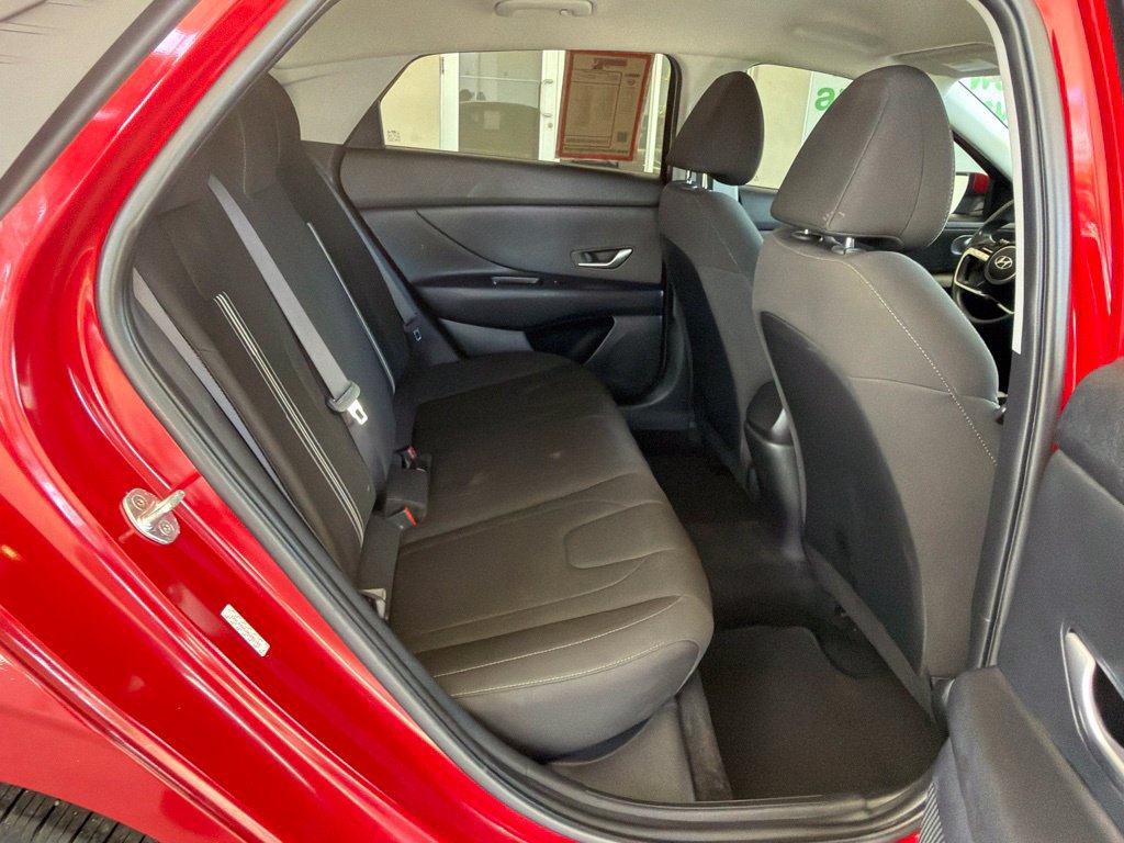 Used 2022 Hyundai Elantra SEL w/ Cargo Package FWD image 27