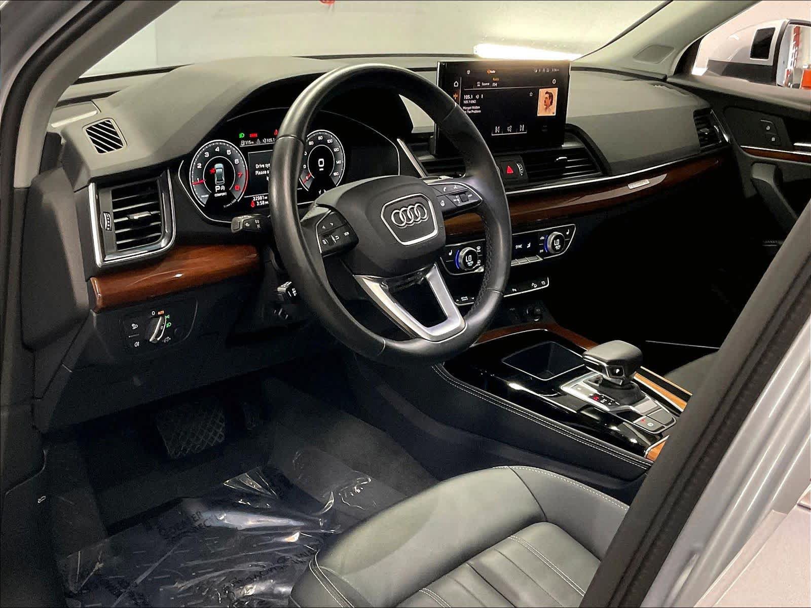 Certified 2023 Audi Q5 2.0T Premium Plus w/ Premium Plus Package AWD/4WD image 15