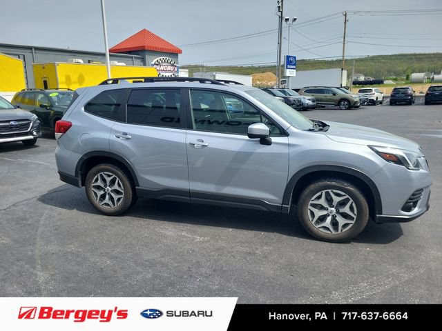 Used 2022 Subaru Forester Premium image 5