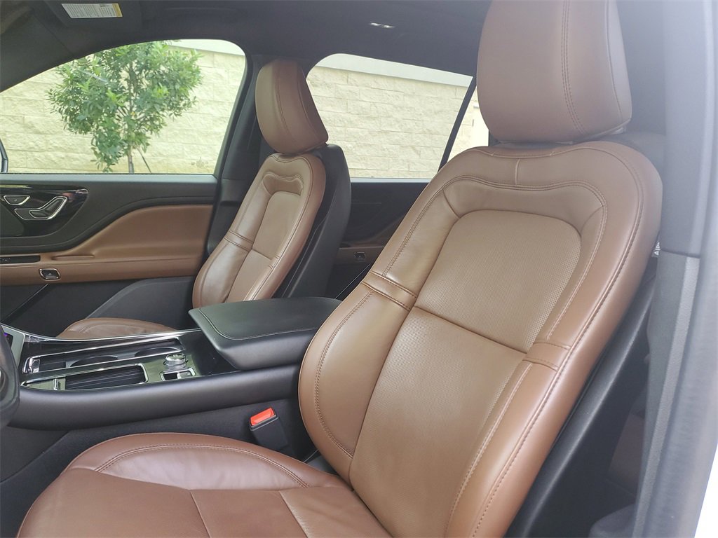 Certified 2023 Lincoln Aviator Reserve w/ Equipment Group 201A image 22