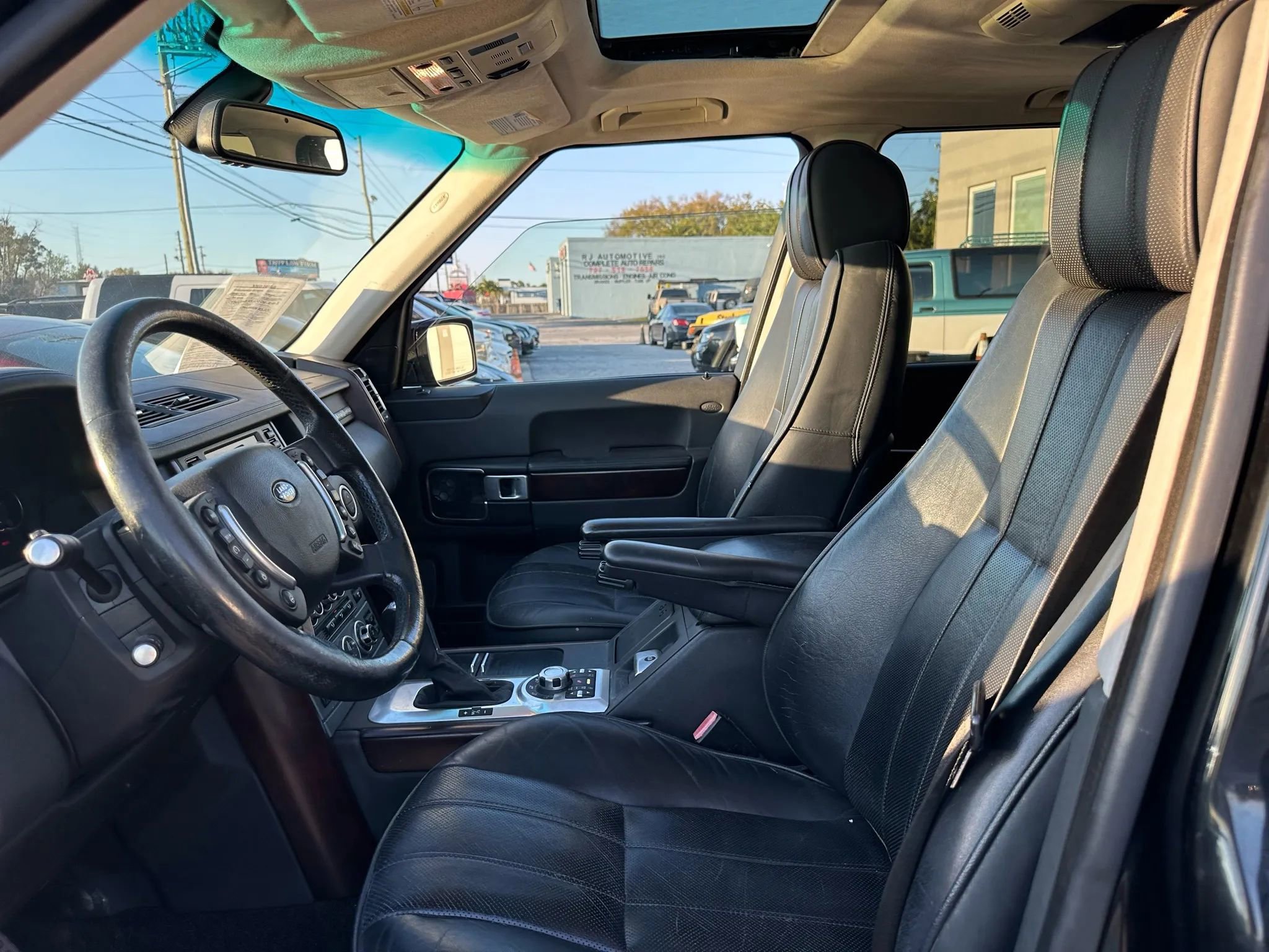 Used 2008 Land Rover Range Rover Supercharged image 24
