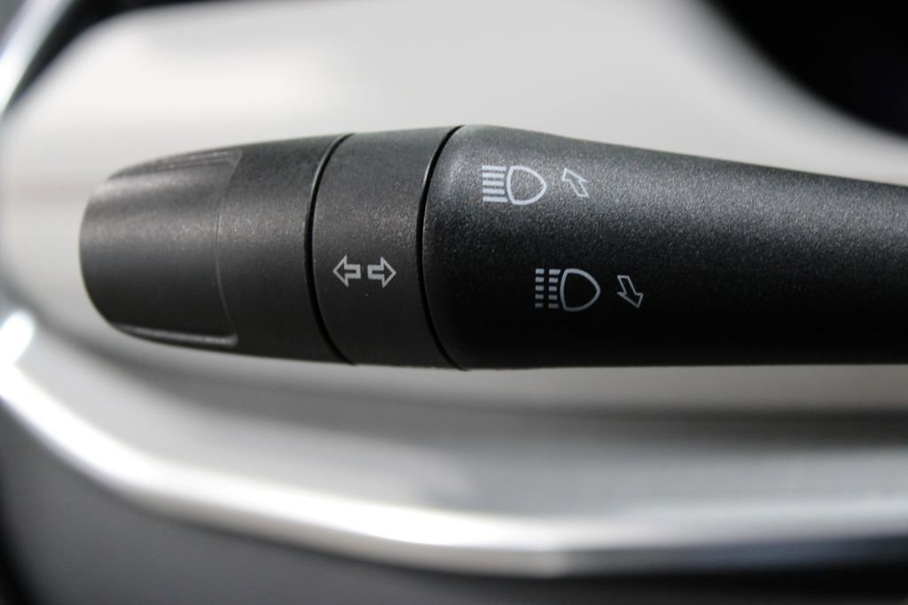 Used 2024 Jeep Compass Limited image 39