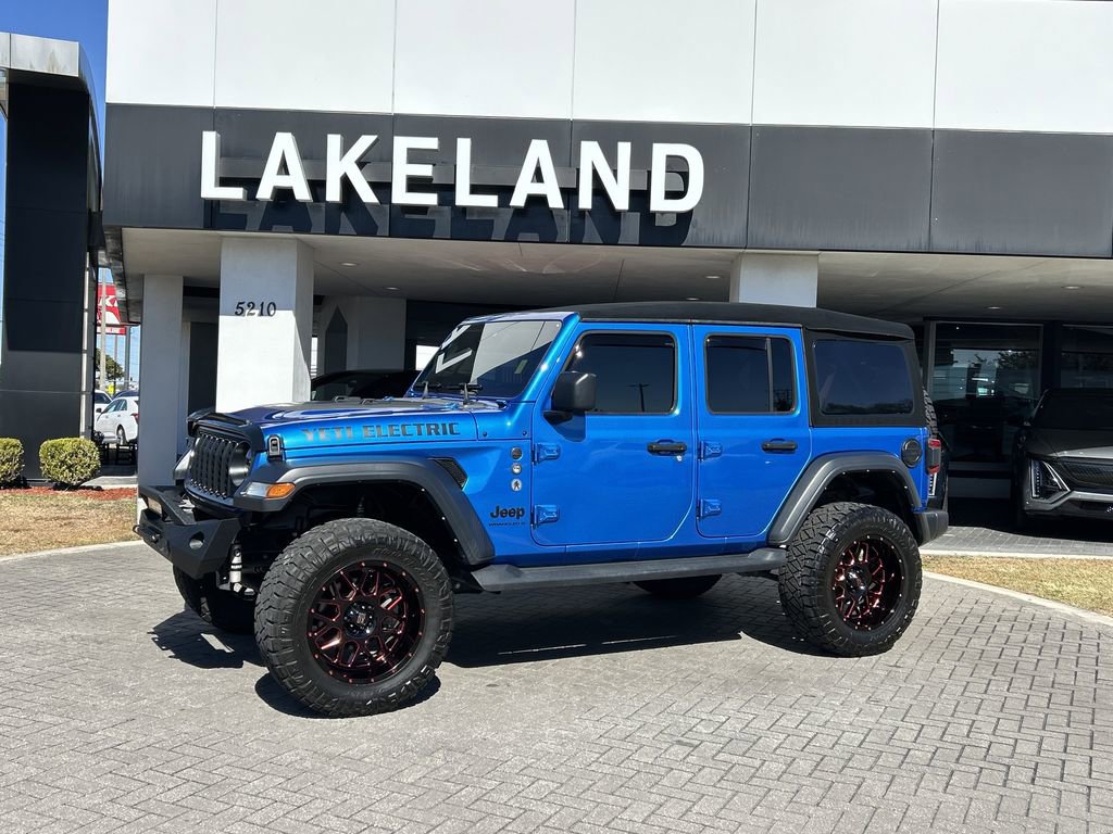 Used 2024 Jeep Wrangler Sport S image 2