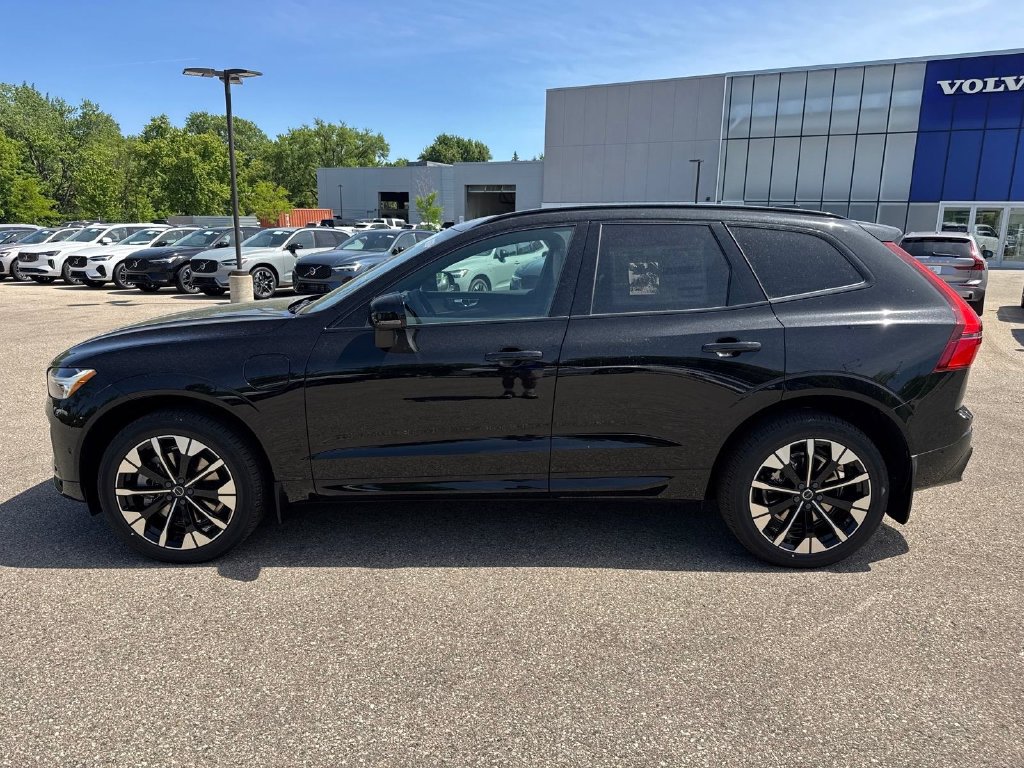 New 2026 Volvo XC60 T8 Plus w/ Climate Package AWD/4WD image 2
