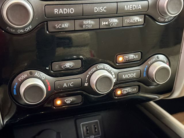 Used 2018 Nissan Pathfinder SV w/ SV Tech Package image 17