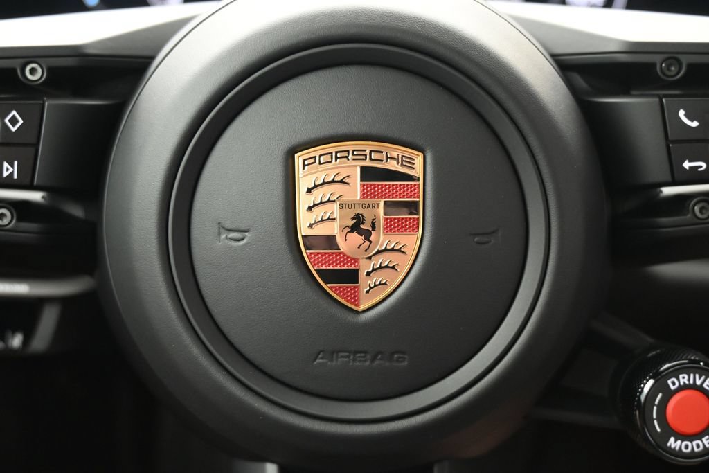 Used 2025 Porsche 911 Carrera GTS RWD image 24