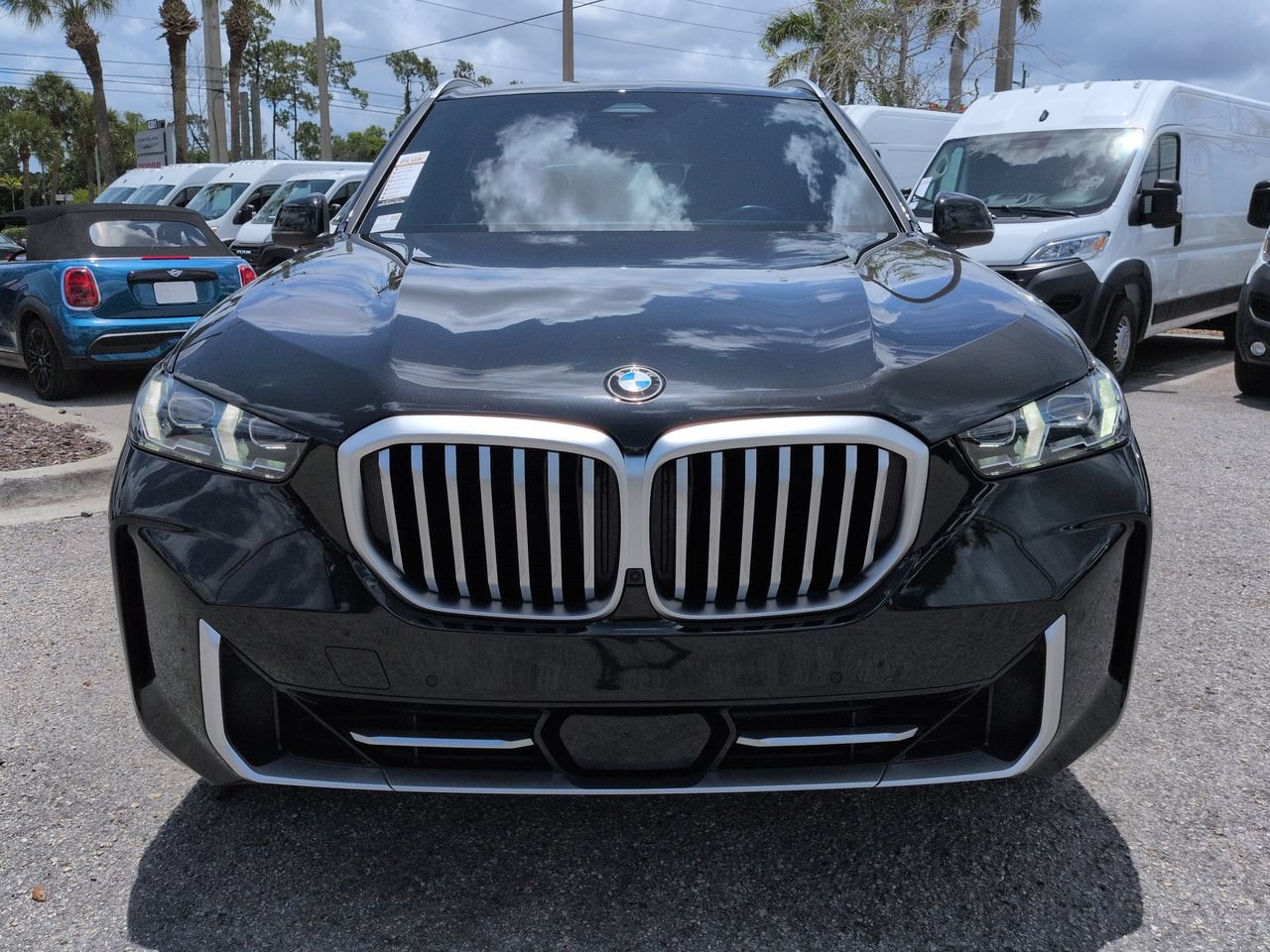 Used 2025 BMW X5 sDrive40i w/ Climate Comfort Package RWD image 3