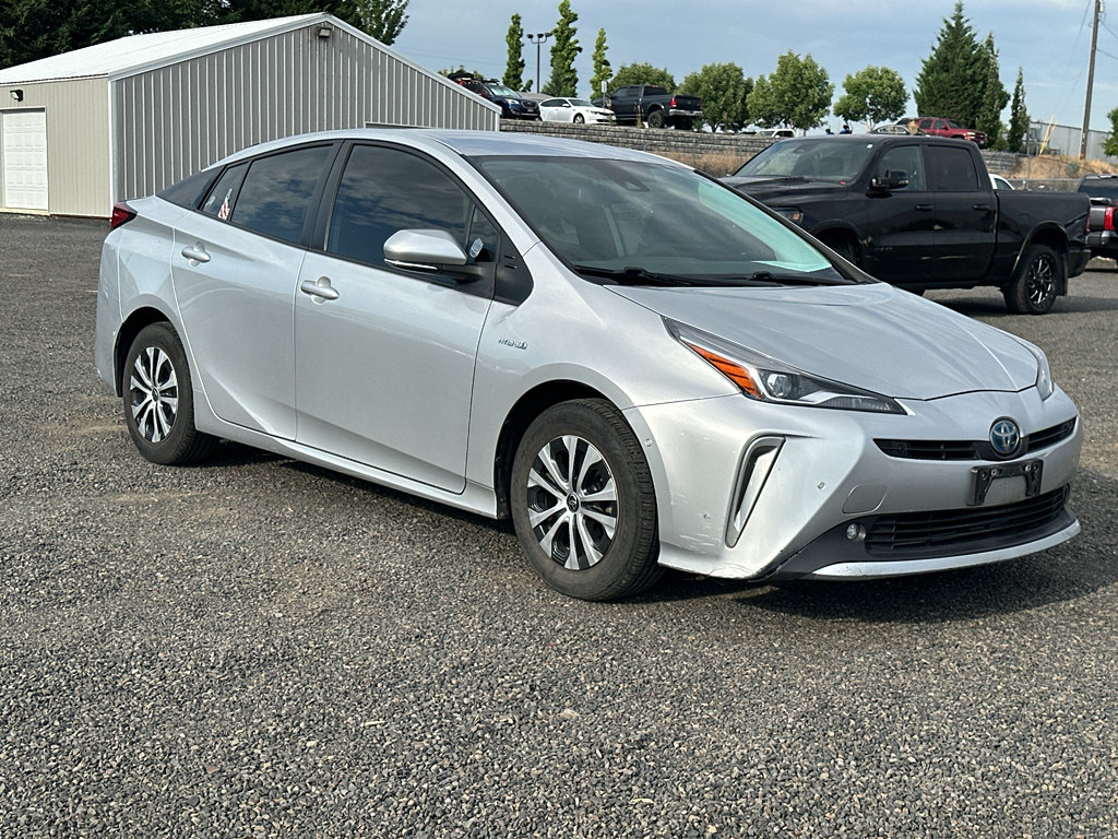Certified 2021 Toyota Prius LE AWD/4WD image 9