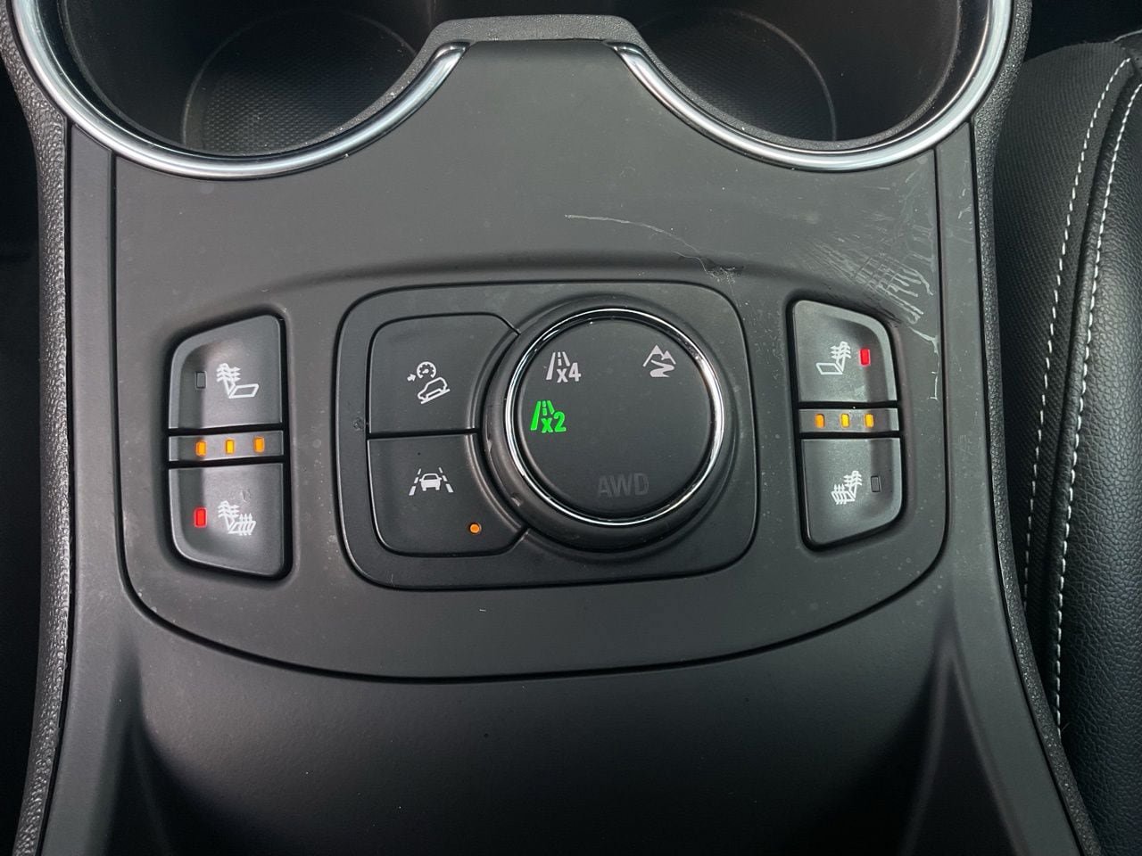 Used 2024 GMC Terrain SLT w/ Infotainment Package II AWD/4WD image 25