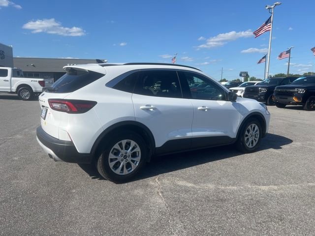 Used 2023 Ford Escape Active w/ Tech Pack #1 FWD image 6