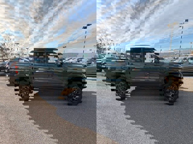 New 2026 Nissan Frontier PRO-4X w/ Pro Premium Package image 4