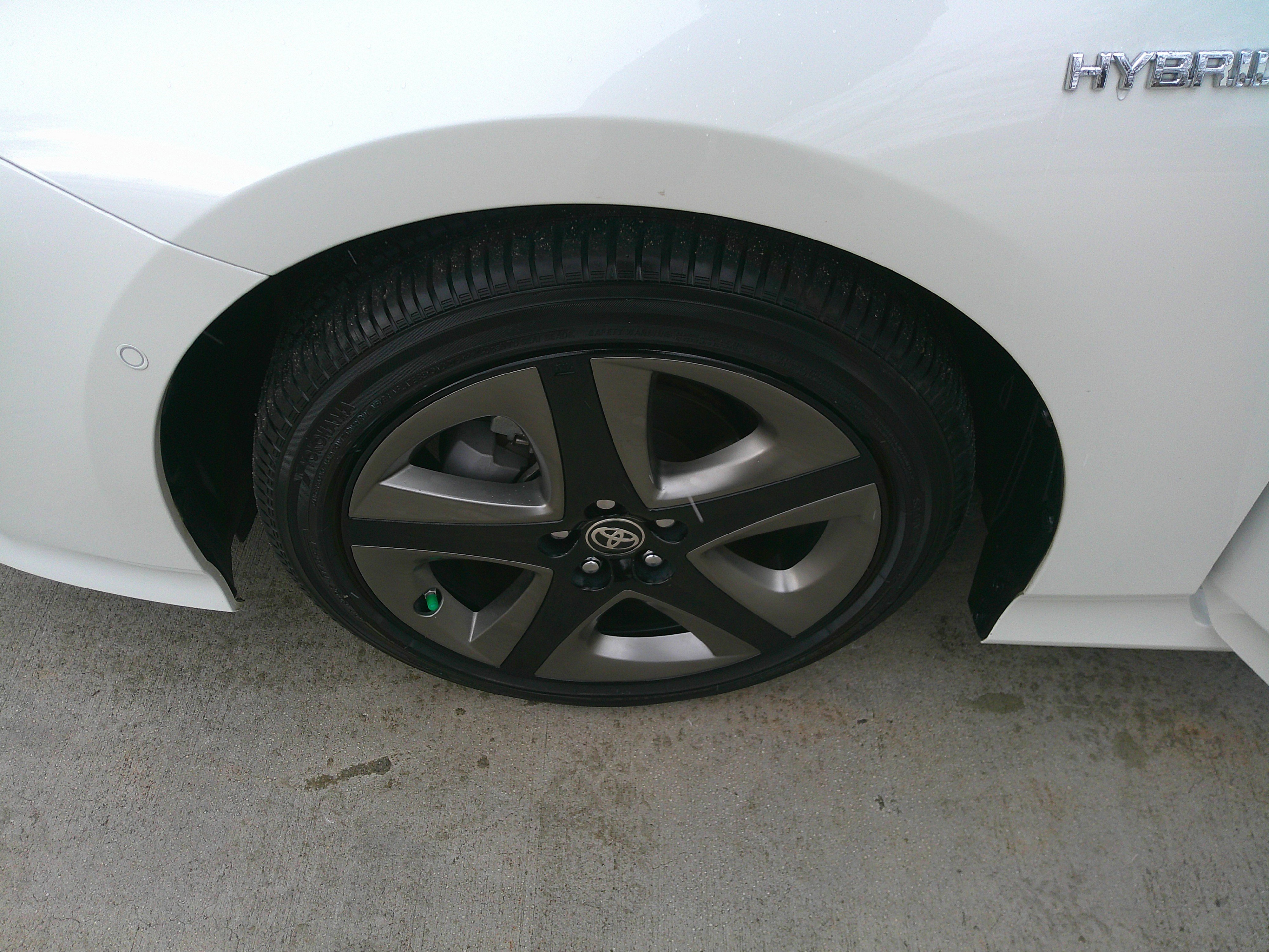 Used 2020 Toyota Prius Limited image 16