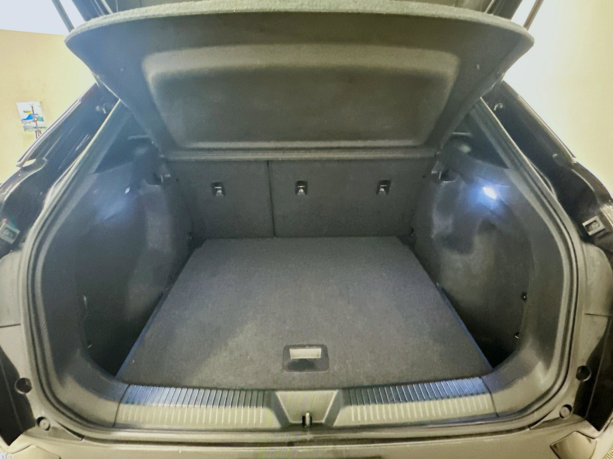 Used 2023 Volkswagen ID.4 Pro image 30