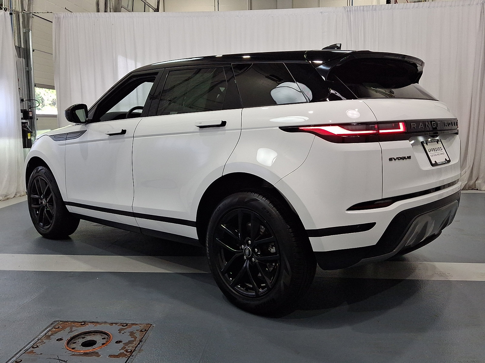 Certified 2026 Land Rover Range Rover Evoque S AWD/4WD image 7