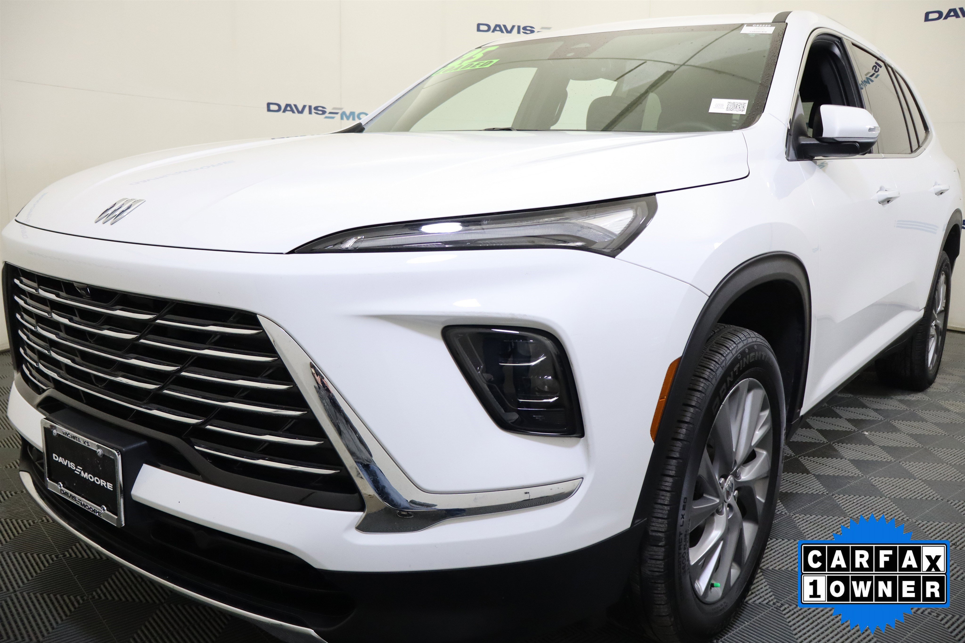 Used 2025 Buick Enclave Preferred image 11