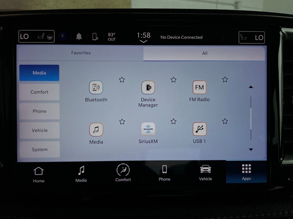 Used 2023 Chrysler Pacifica Touring-L image 45