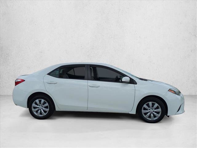Used 2015 Toyota Corolla LE FWD image 4
