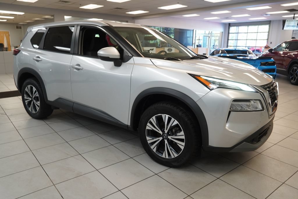 Used 2022 Nissan Rogue SV AWD/4WD image 13