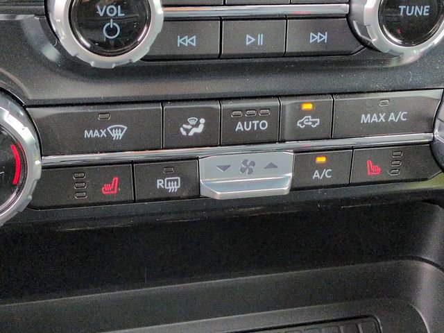 New 2025 Ford F150 XLT w/ Equipment Group 302A MID image 25