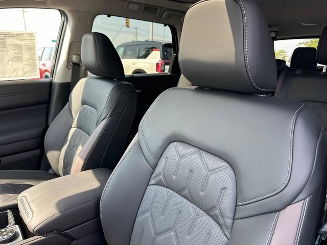 New 2026 Nissan Pathfinder Platinum w/ Cargo Package AWD/4WD image 24