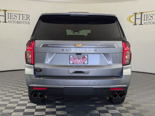 Used 2024 Chevrolet Suburban High Country AWD/4WD image 3