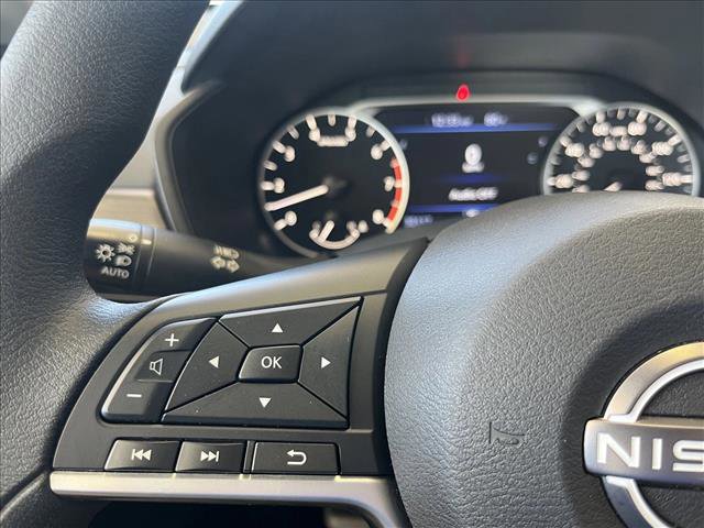 Used 2025 Nissan Altima 2.5 SV image 18