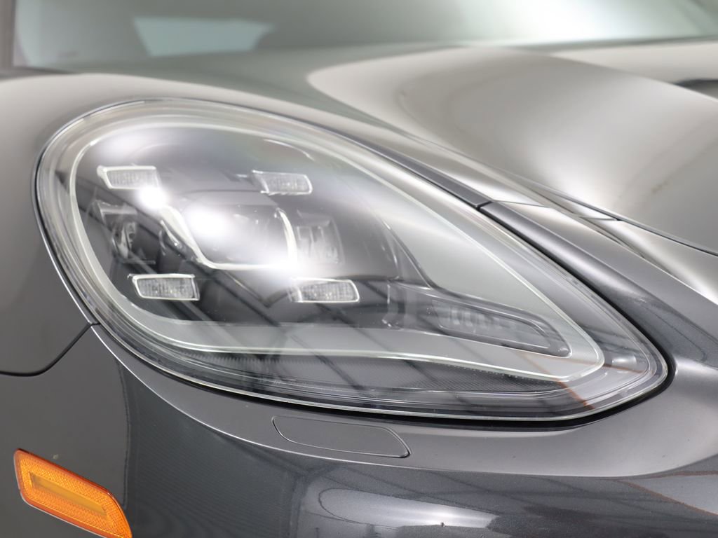 Used 2018 Porsche Panamera 4S AWD/4WD image 10