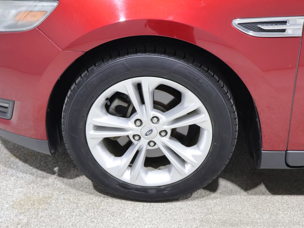 Used 2014 Ford Taurus SEL w/ Equipment Group 201A FWD image 9