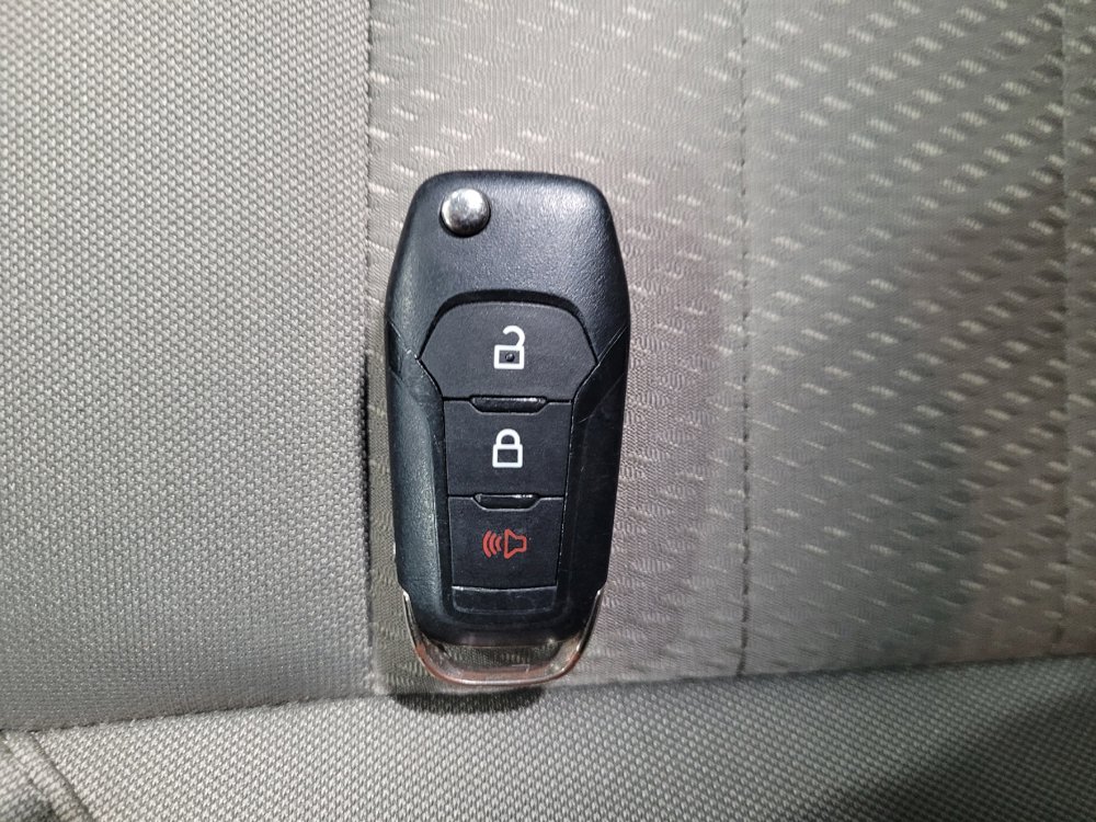 Used 2021 Ford EcoSport S AWD/4WD image 32