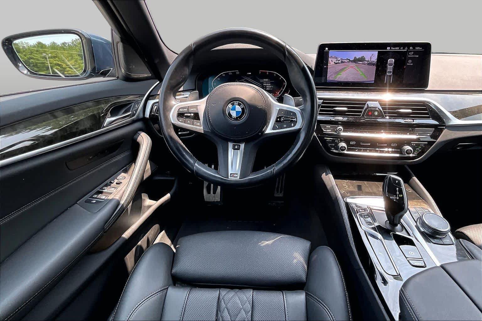Used 2023 BMW 530i xDrive w/ M Sport Package AWD/4WD image 5