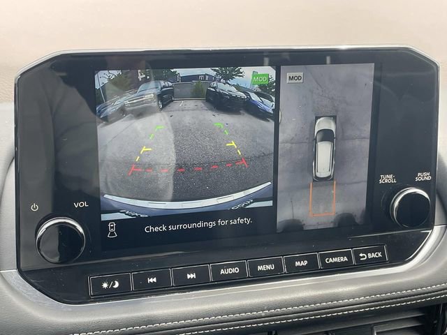 Used 2022 Nissan Rogue Platinum w/ Head-Up Display Package FWD image 32