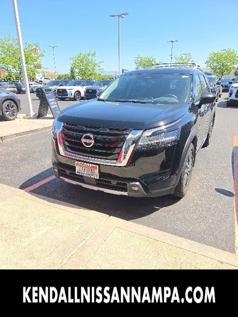 Used 2022 Nissan Pathfinder Platinum w/ Cargo Package AWD/4WD image 1
