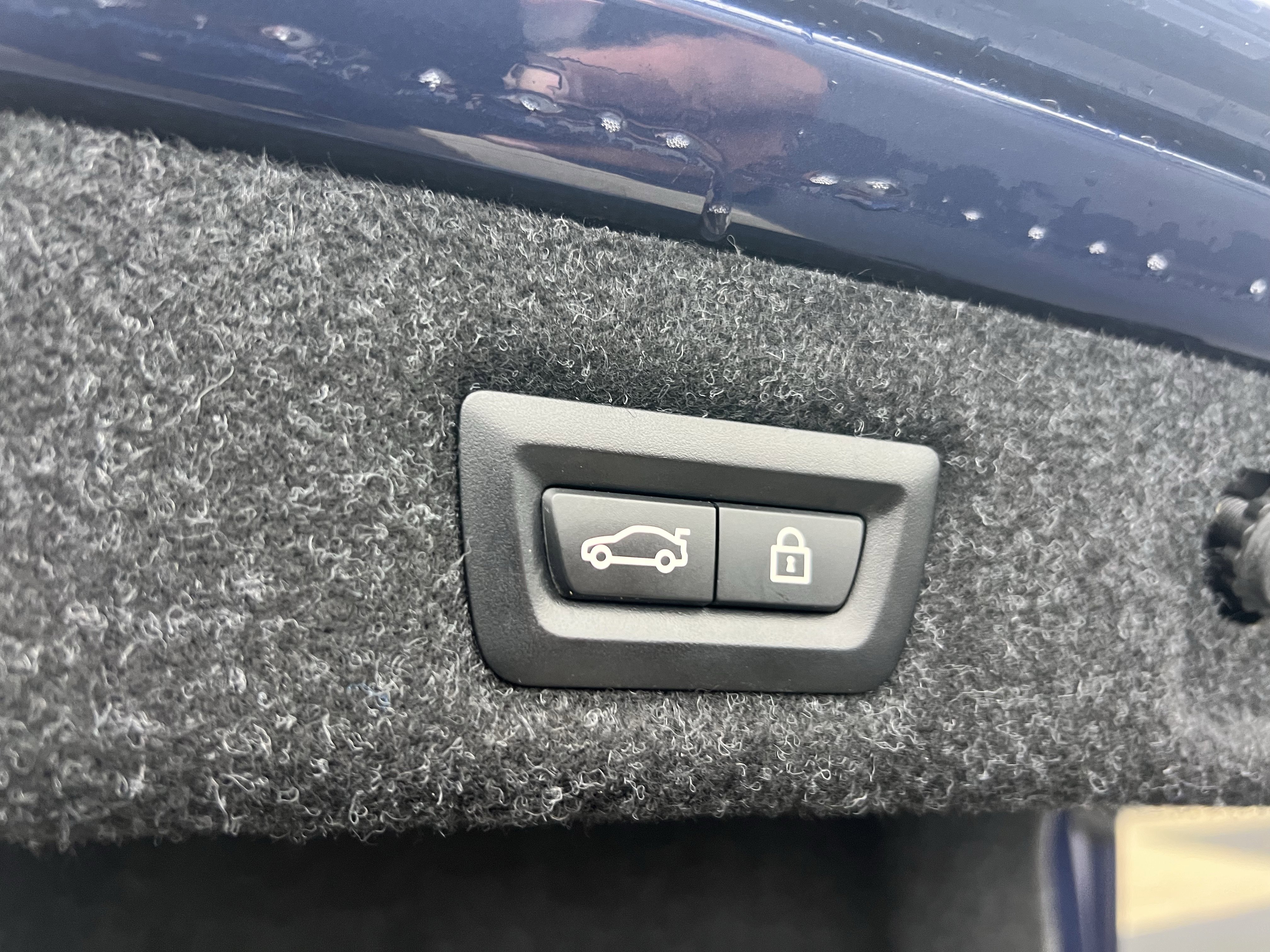 Used 2019 BMW M550i xDrive image 35