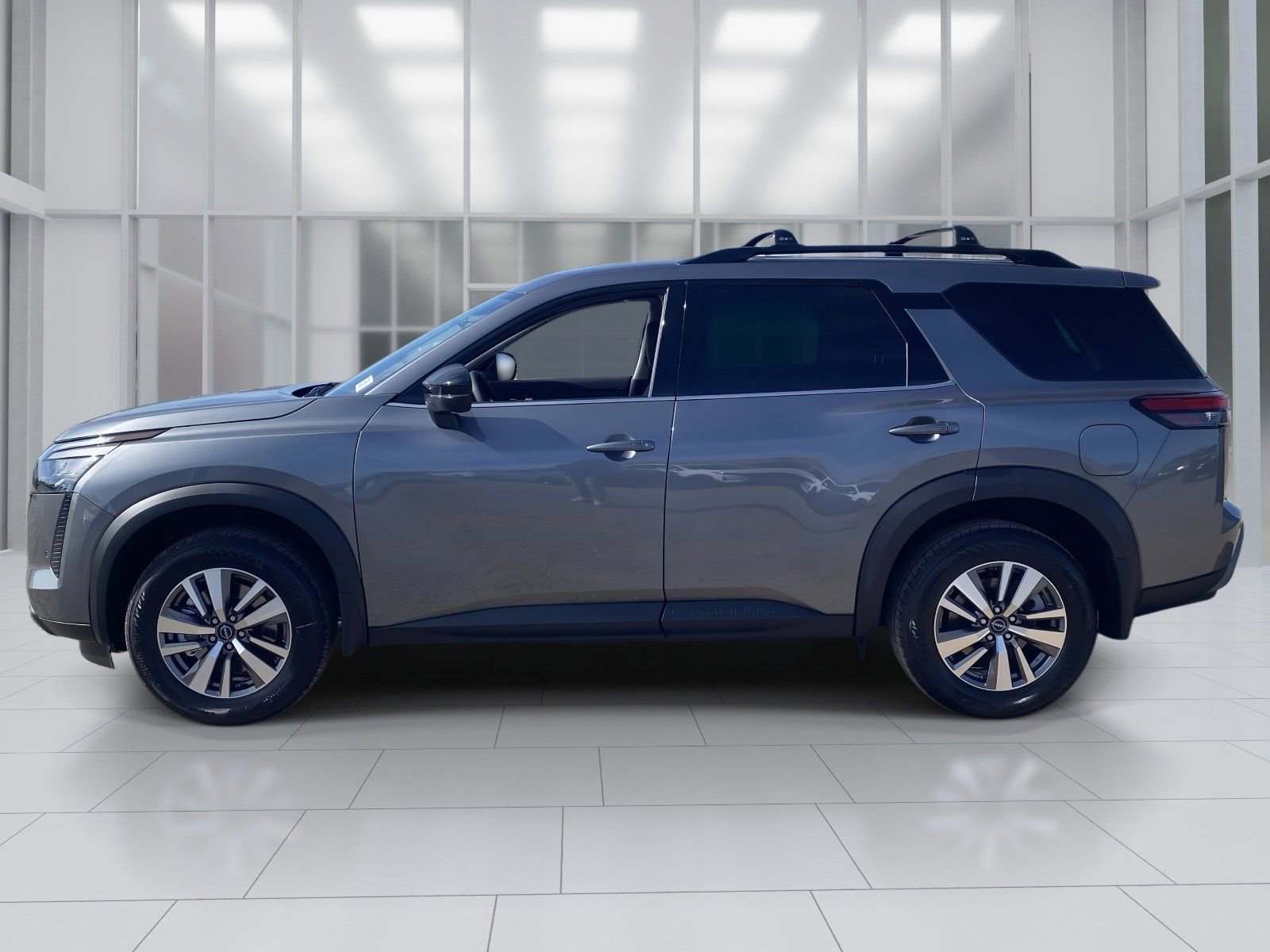 New 2026 Nissan Pathfinder SL image 2