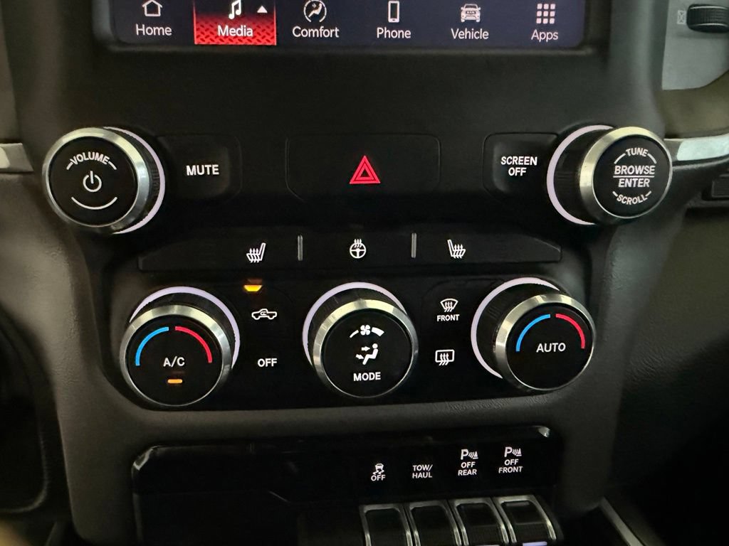 Used 2022 RAM 1500 Big Horn RWD image 46