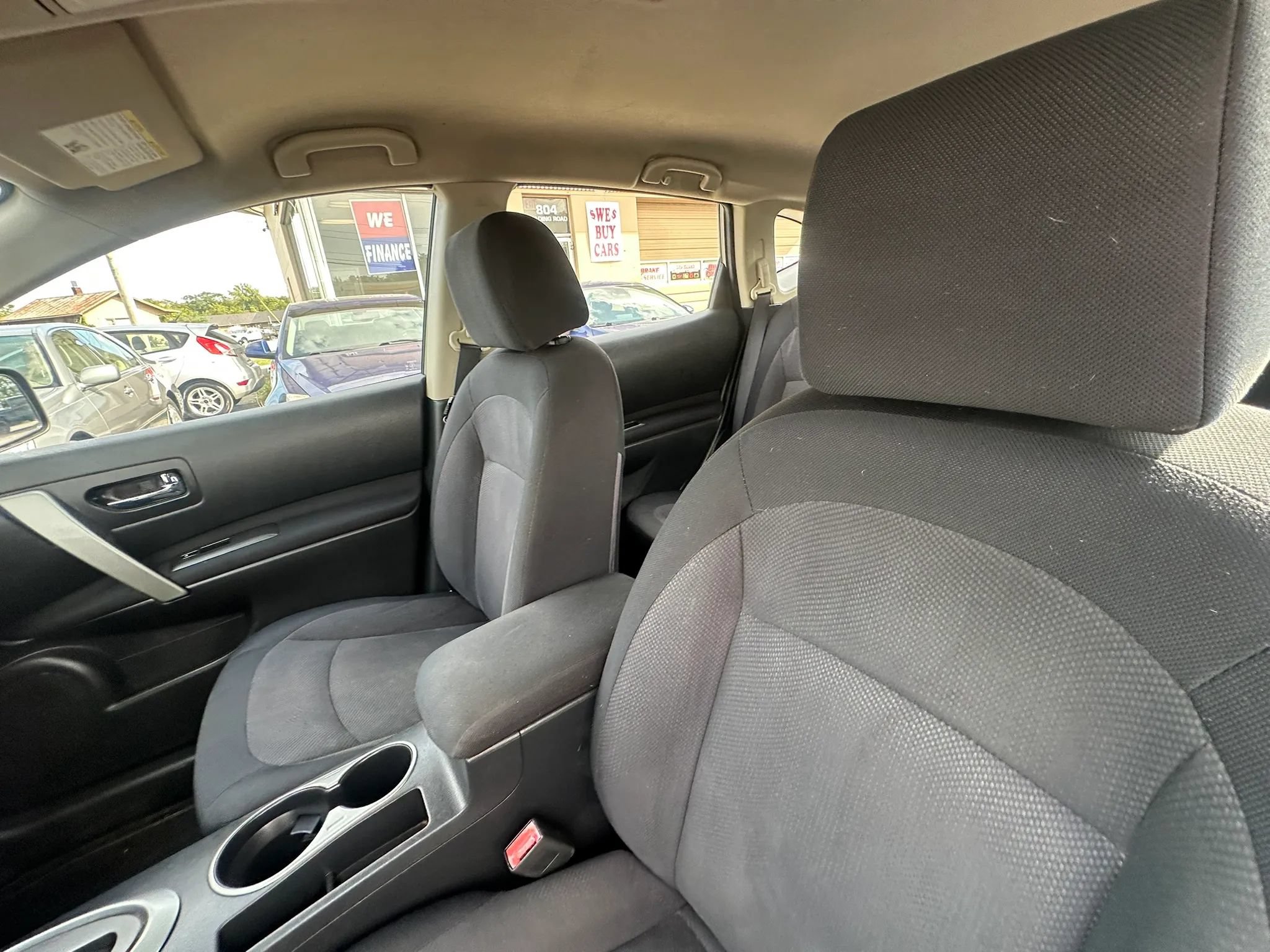 Used 2011 Nissan Rogue S FWD image 13
