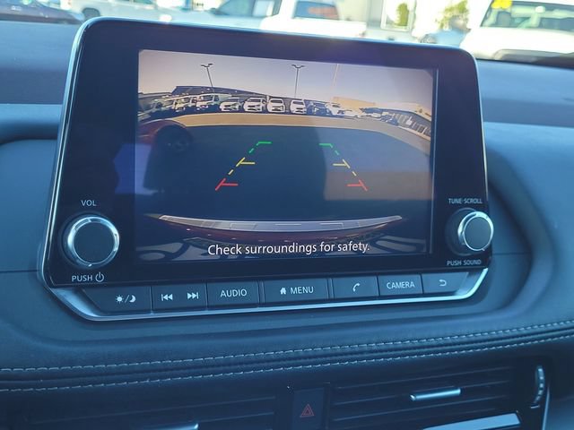 Used 2022 Nissan Rogue SV FWD image 10