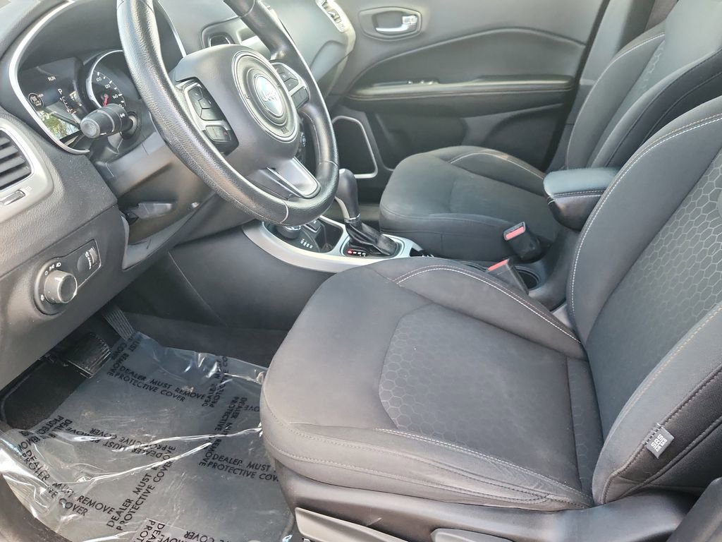 Used 2018 Jeep Compass Sport w/ Tech Group AWD/4WD image 7