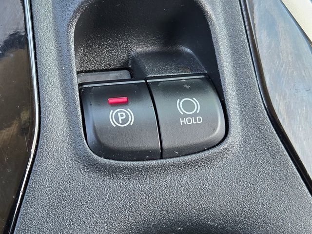 Used 2021 Toyota Corolla LE image 23