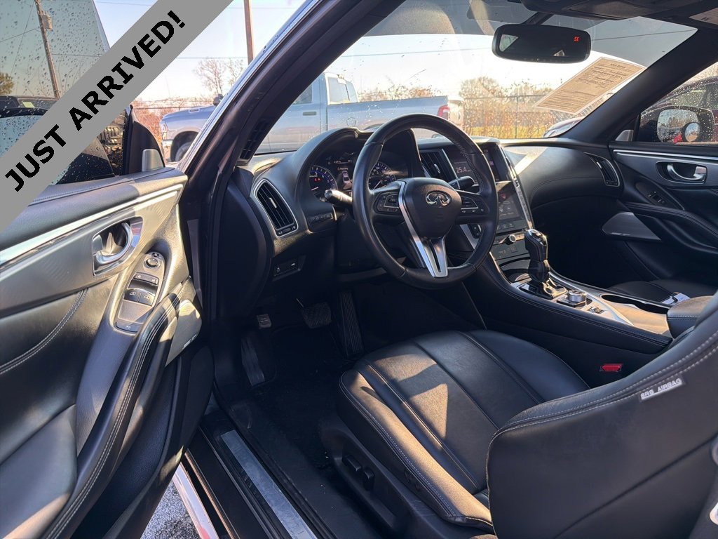 Used 2018 INFINITI Q60 3.0t Luxe image 9