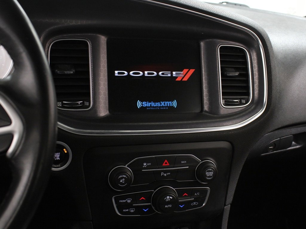 Used 2016 Dodge Charger SXT w/ Navigation & Travel Group image 9