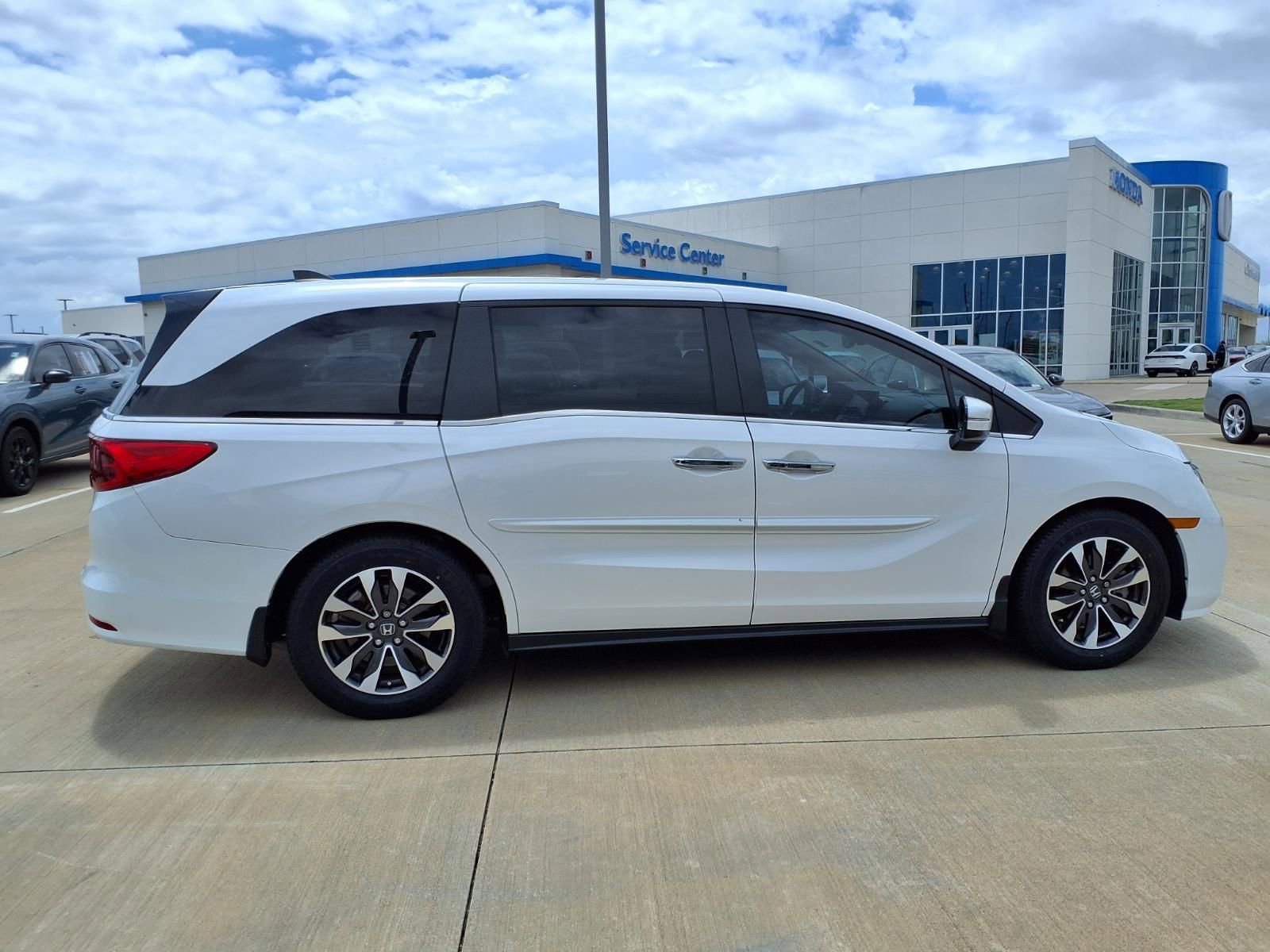 Used 2023 Honda Odyssey EX-L image 8