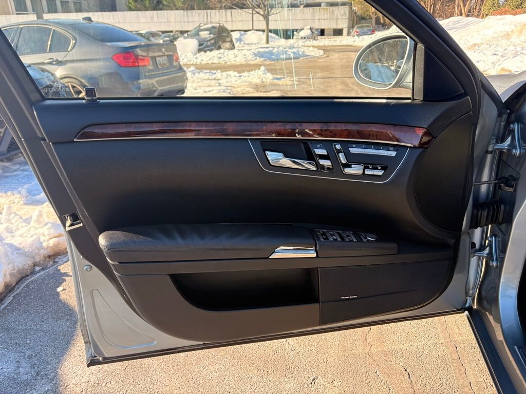 Used 2008 Mercedes-Benz S 550 image 37